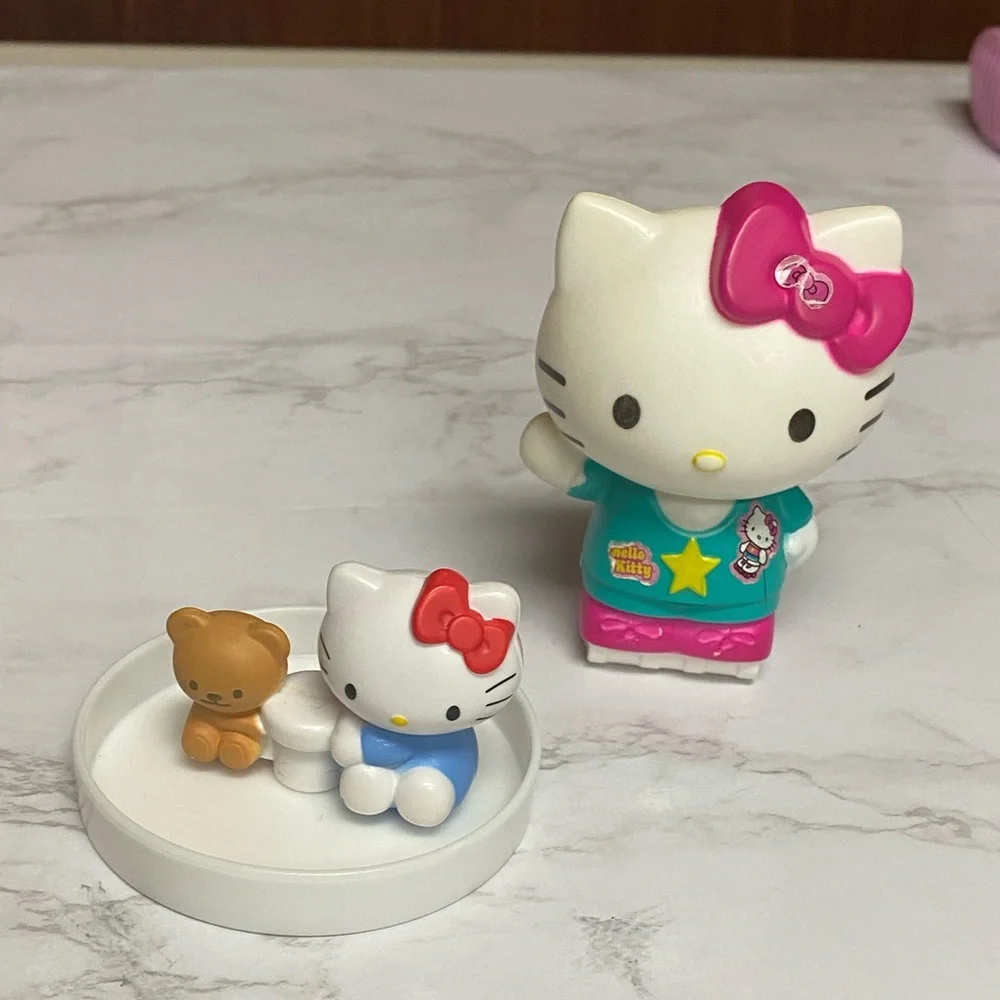 Hello Kitty Sanrio McDonalds Toy Spinning Cake Topper Sitting collection figures - Picture 1 of 13